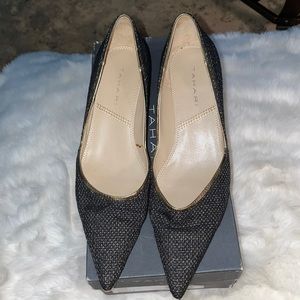 Tahari fabric trimmed in gold, 6.5 kitten heels.